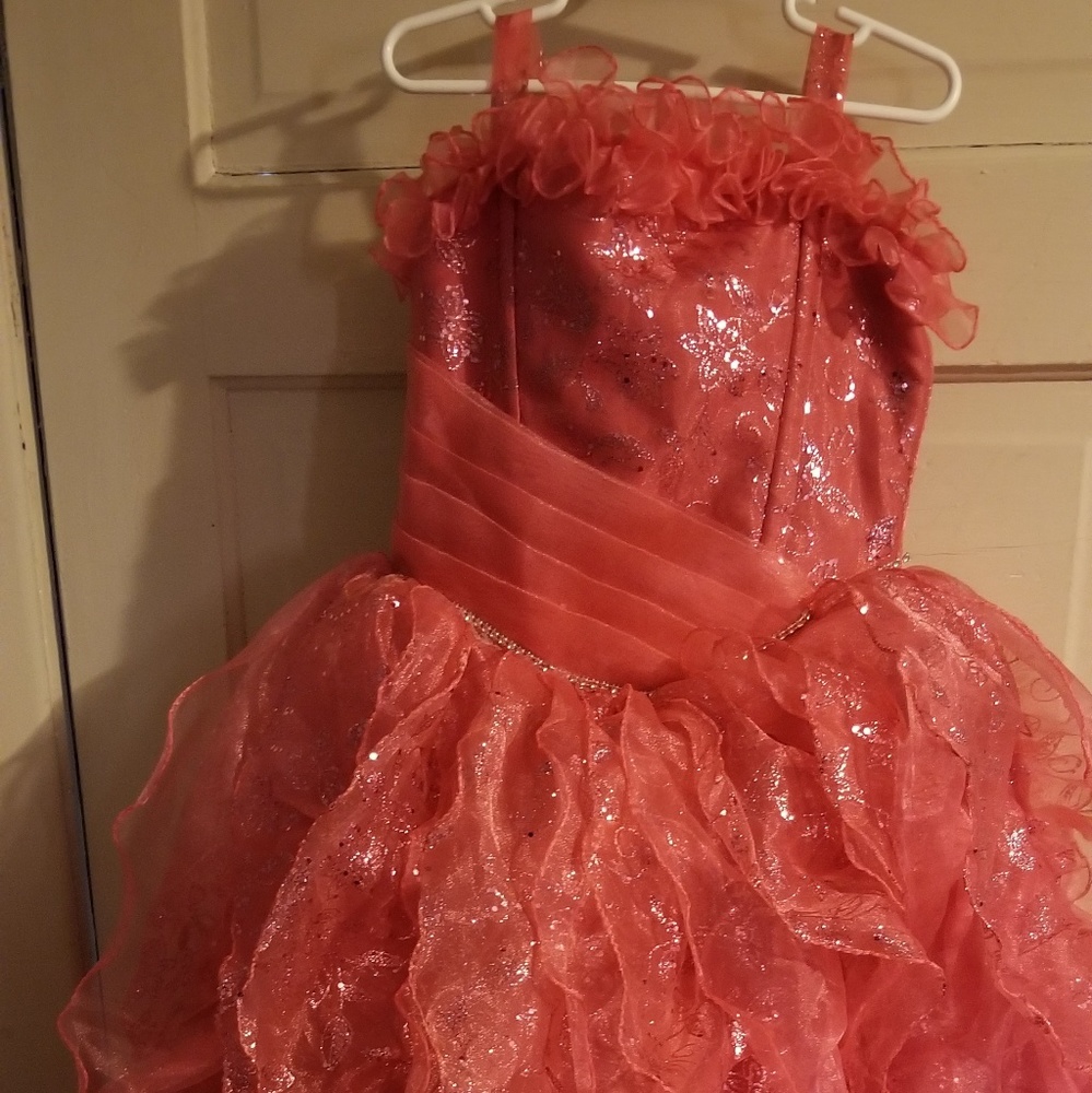 Girls dress size 6